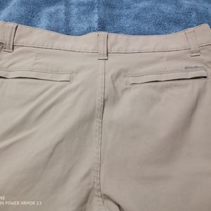 Eddie Bauer shorts-tan